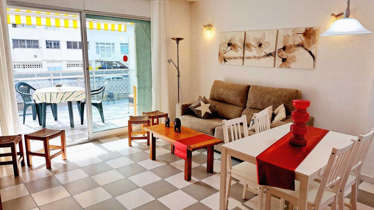 Apartamentos Montblanc Familidays 013 살루 외부 사진