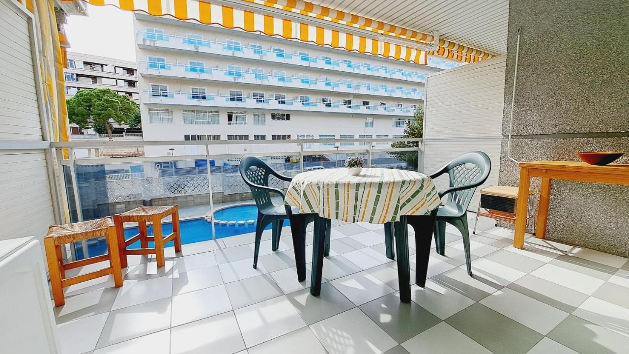 Apartamentos Montblanc Familidays 013 살루 외부 사진