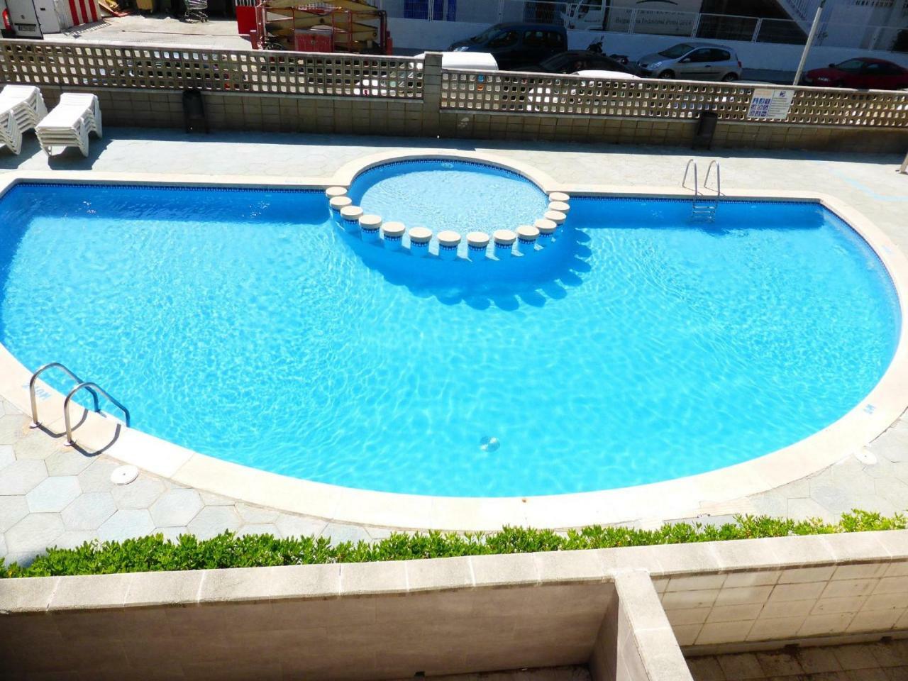 Apartamentos Montblanc Familidays 013 살루 외부 사진